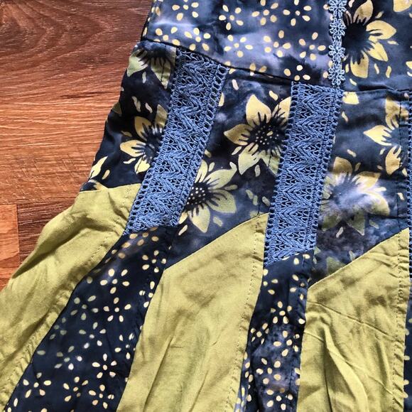 Santiki Girls’ Dress Patchwork Boho Flowers Straps Flowy Blue Multi Size 8 - Picture 5 of 9